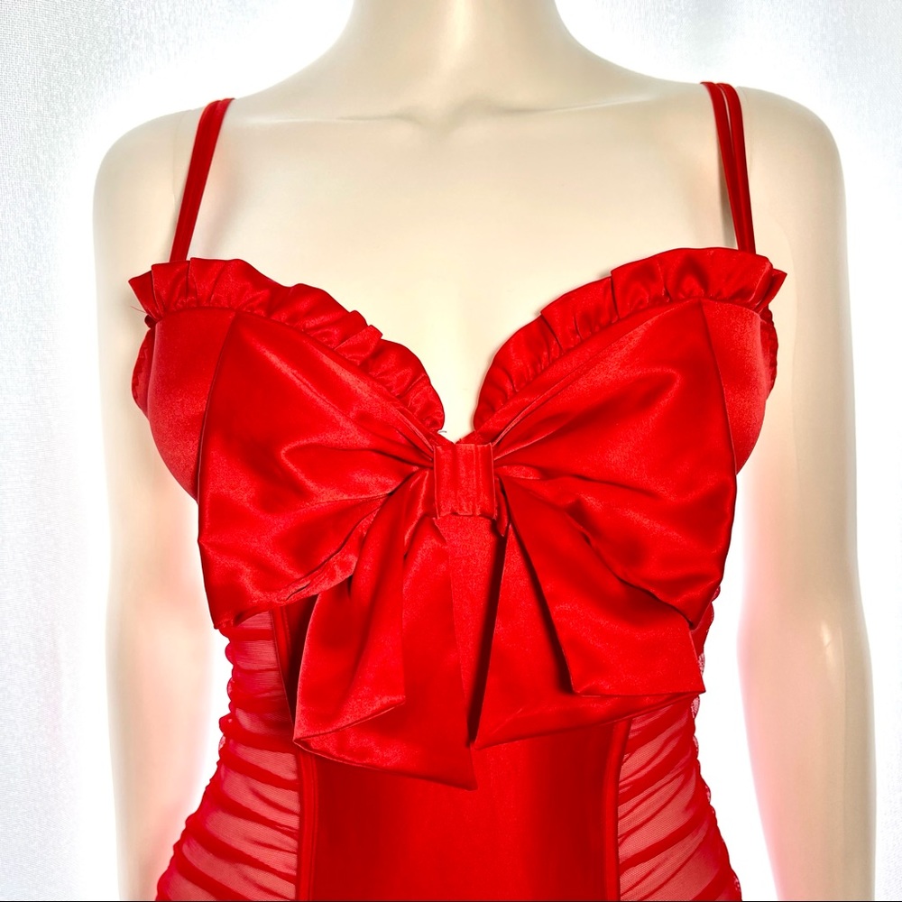 34B VS Victoria’s Secret Red Bow Babydoll Garter jingle bell nightie dress slip - Picture 2 of 16